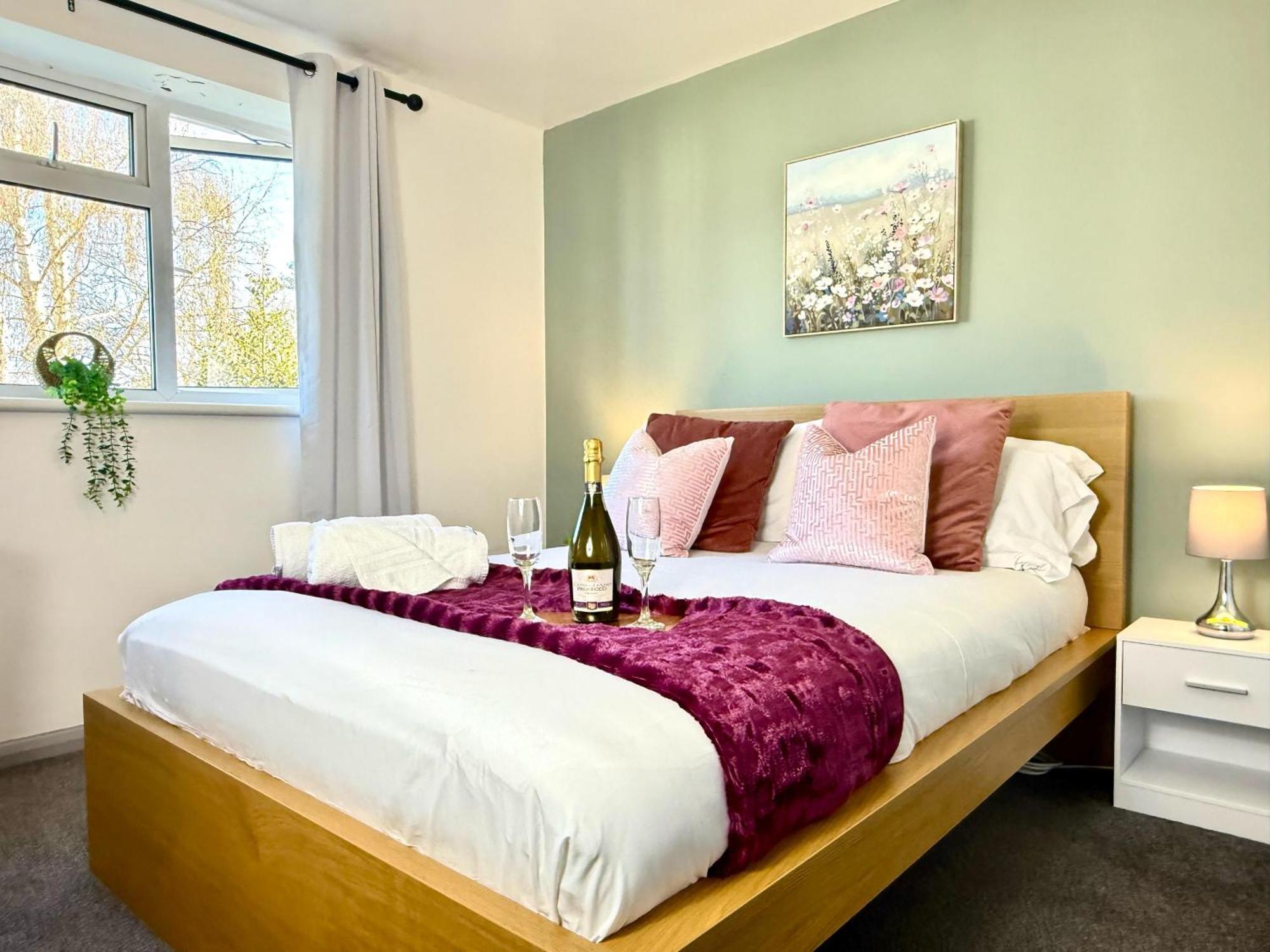 Stylish 3-Bedroom House With Garden & Free Parking'S, Prime Location With Private Garden Kidlington Exterior foto